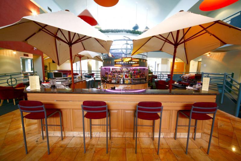 Mitcham Quality Hotel Manor מראה חיצוני תמונה