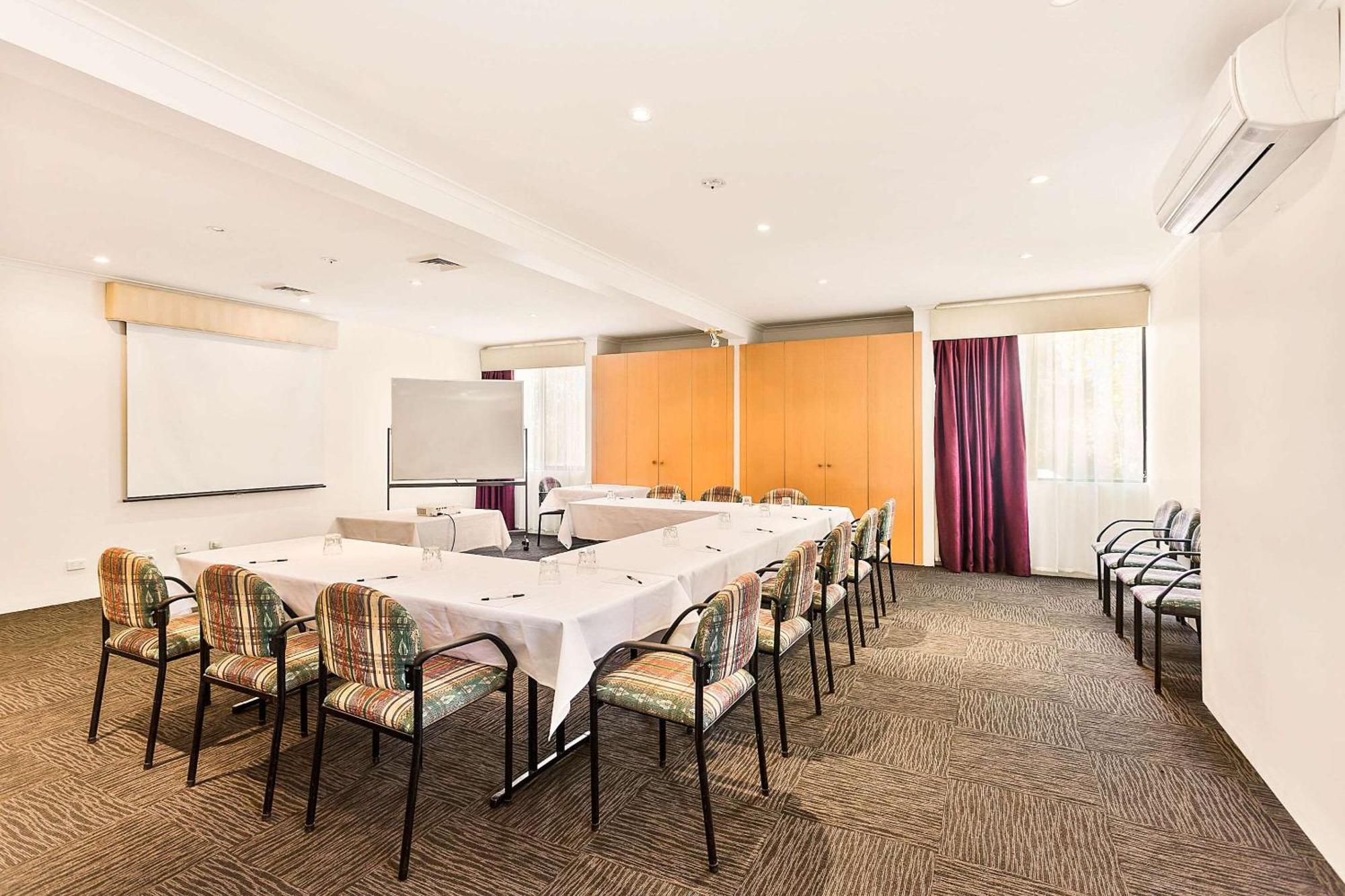 Mitcham Quality Hotel Manor מראה חיצוני תמונה