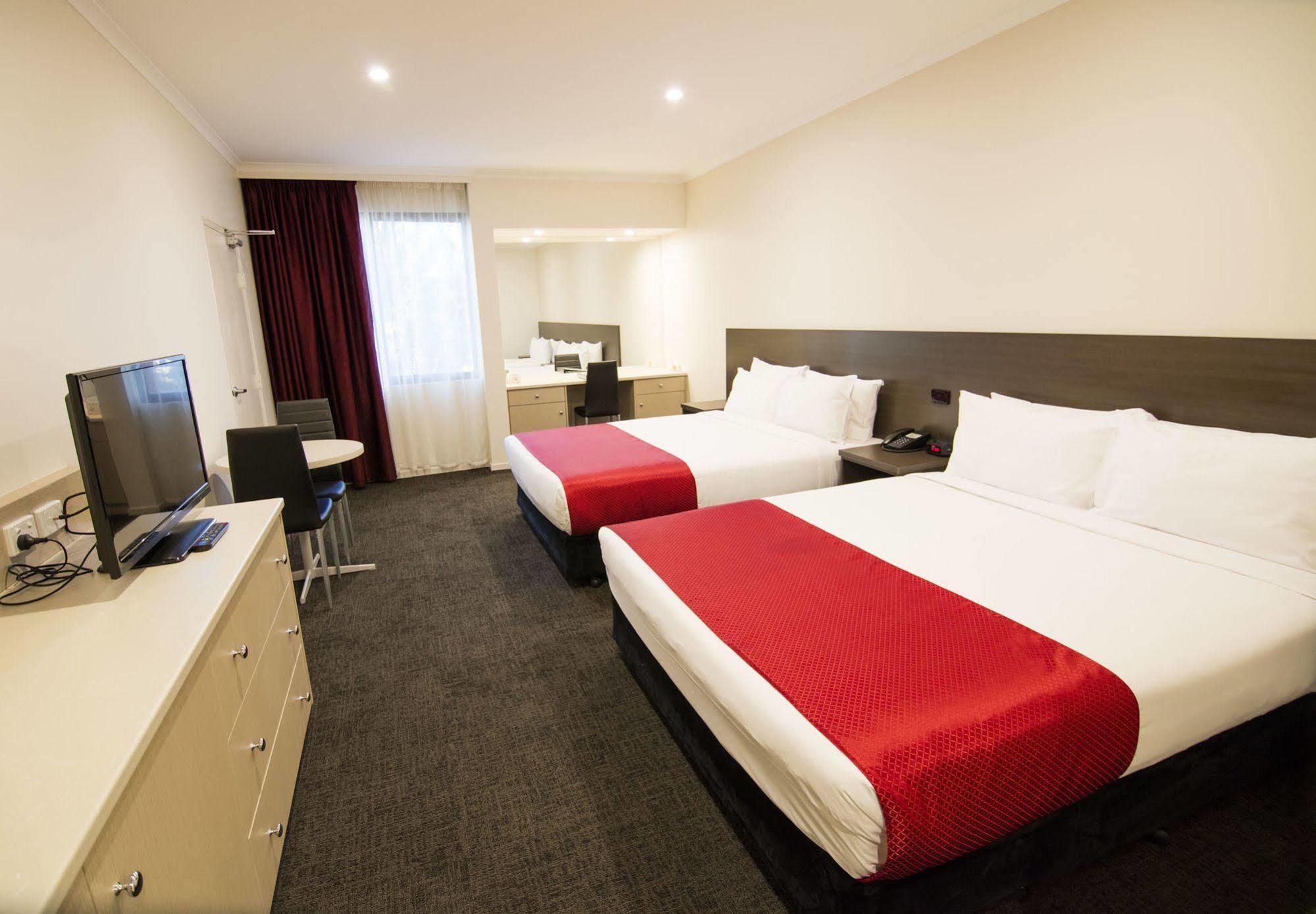 Mitcham Quality Hotel Manor מראה חיצוני תמונה