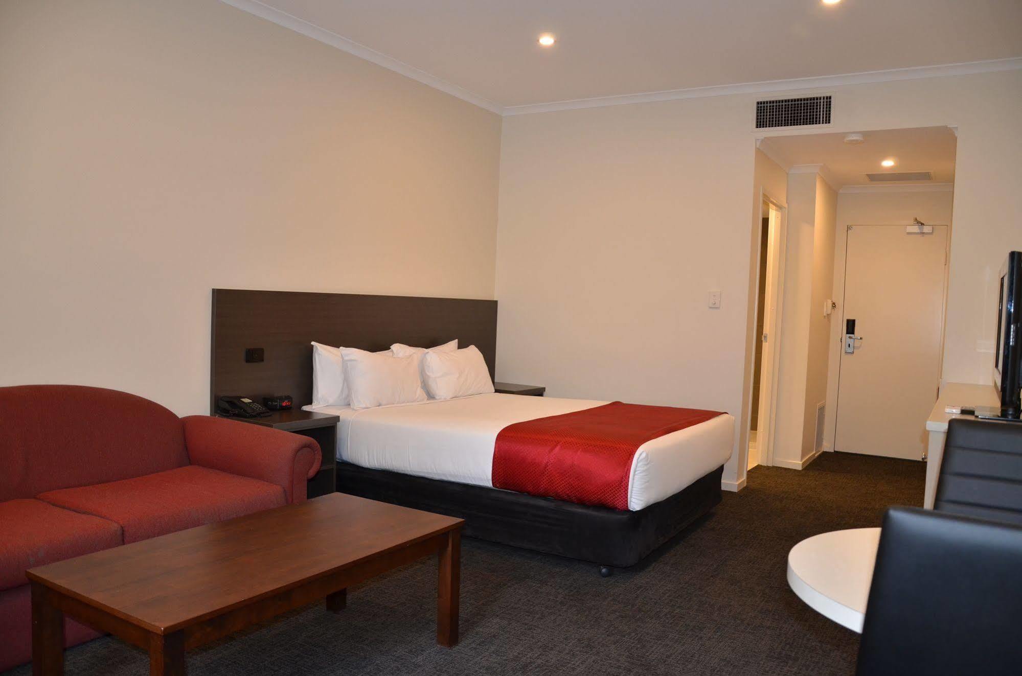 Mitcham Quality Hotel Manor מראה חיצוני תמונה